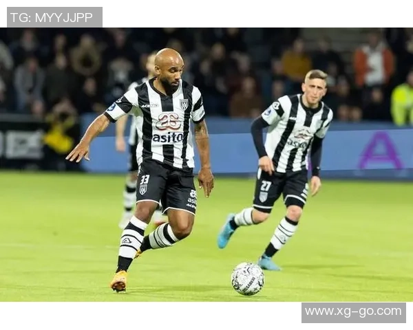 费耶诺德主场迎战赫拉克莱斯期待精彩对决与胜利之争